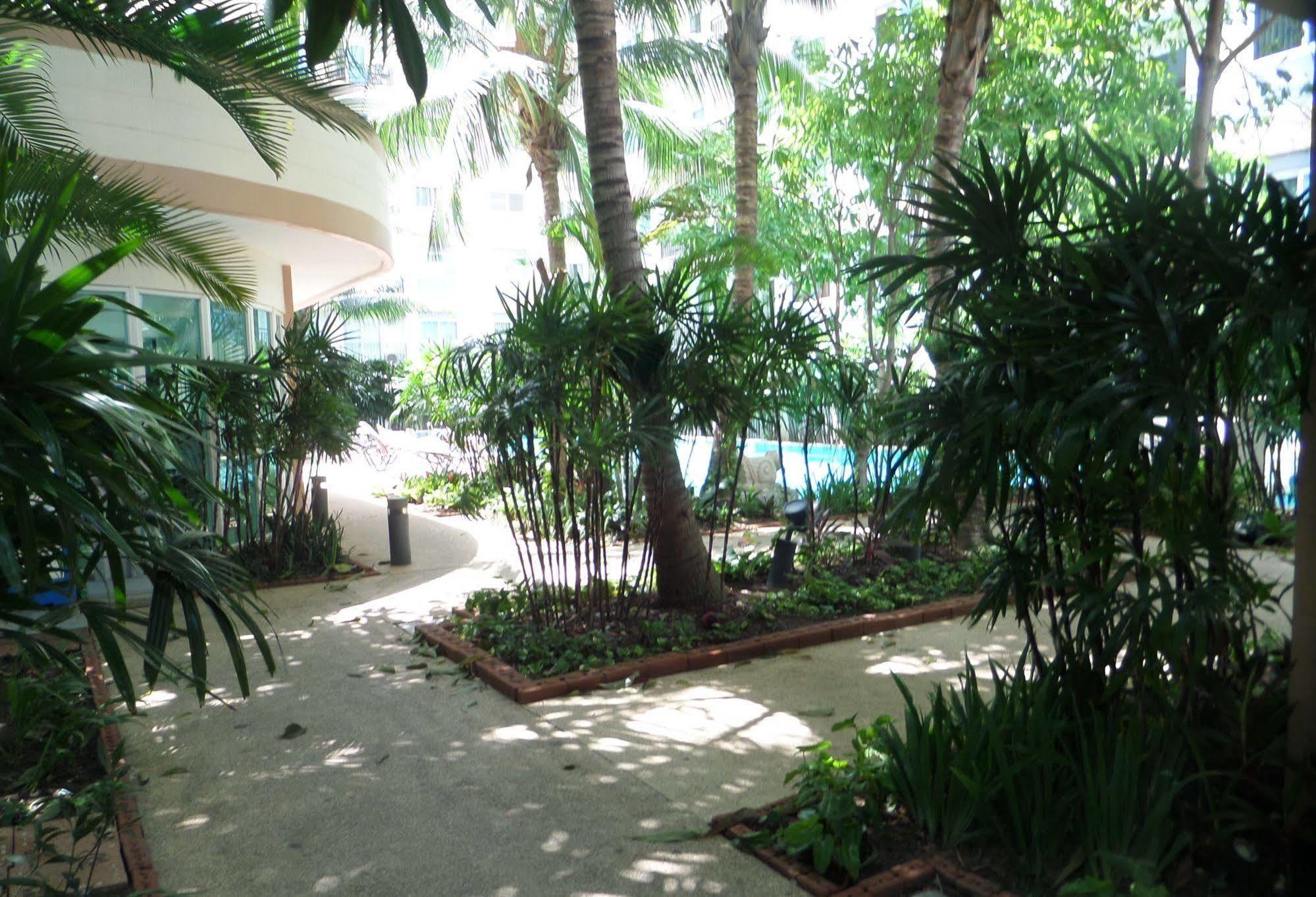 Park Lane Resort By West Joint Venture Jomtien Exterior foto
